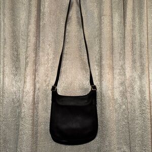 Vintage Coach 9135 black leather Slim Buckle Crossbody Hippie Flap Bag